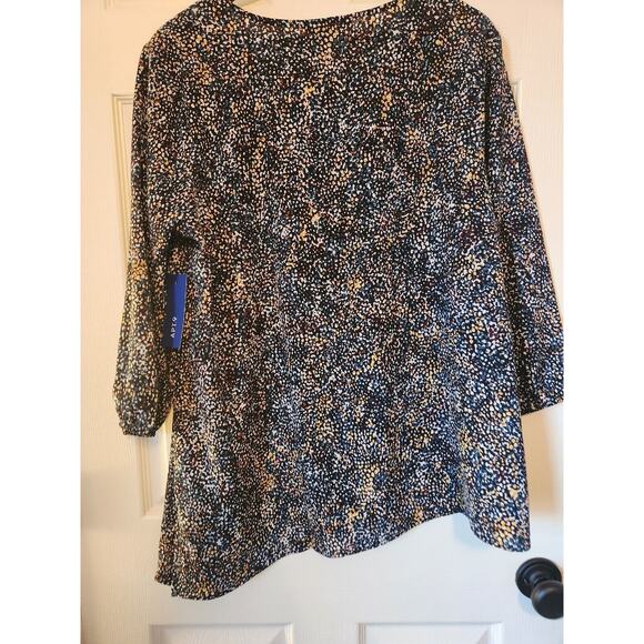 NWT Apt 9 - round neck, long sleeve asymmetric hem Women's - XL - Picture 2 of 8
